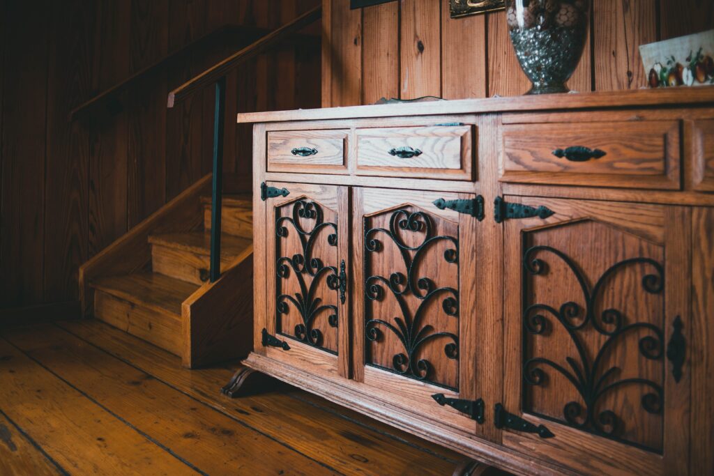restaurar un mueble antiguo paso a paso