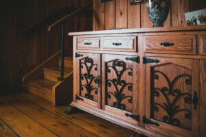 restaurar un mueble antiguo paso a paso